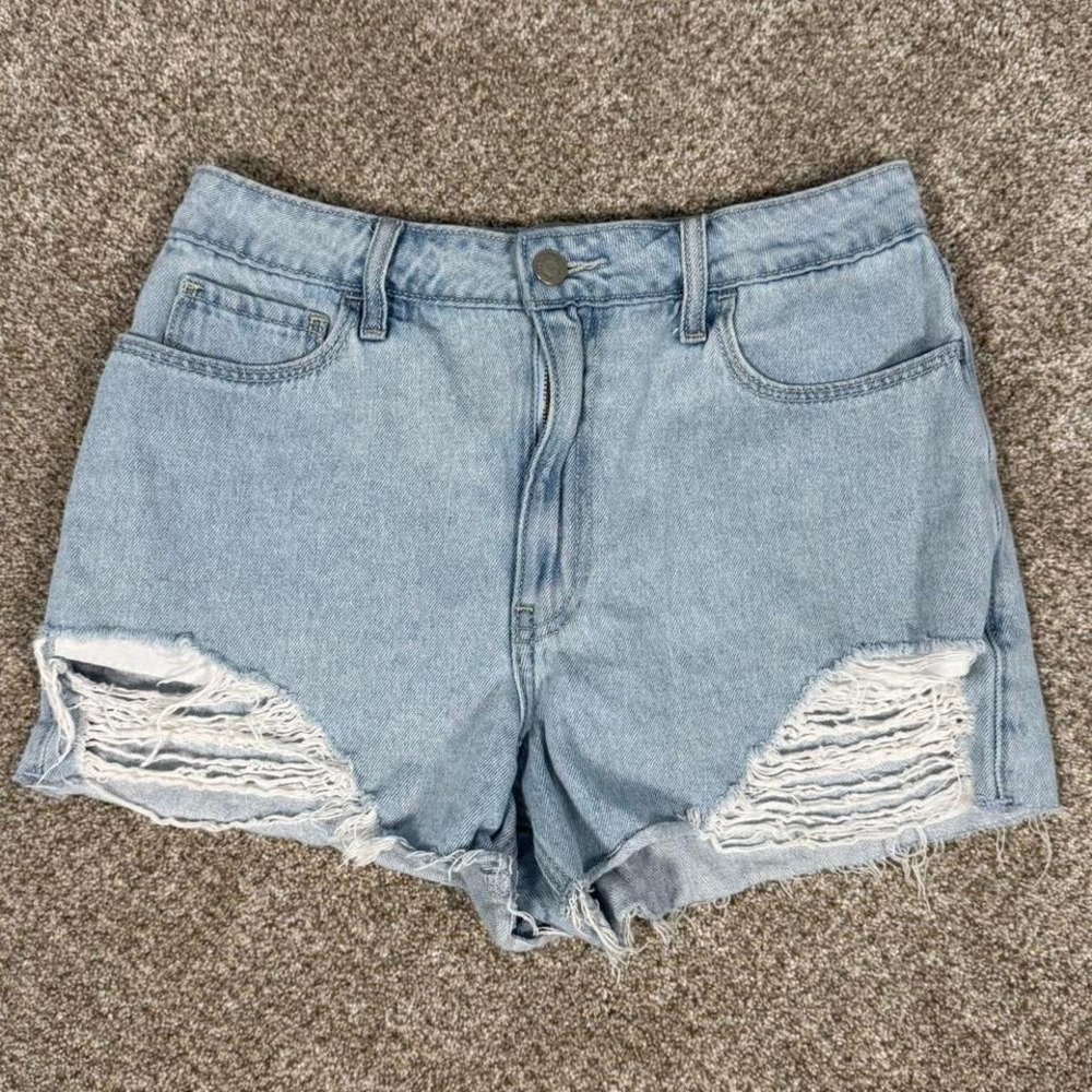 100% Cotton Hollister High Waisted Mom Shorts Size‎ 3